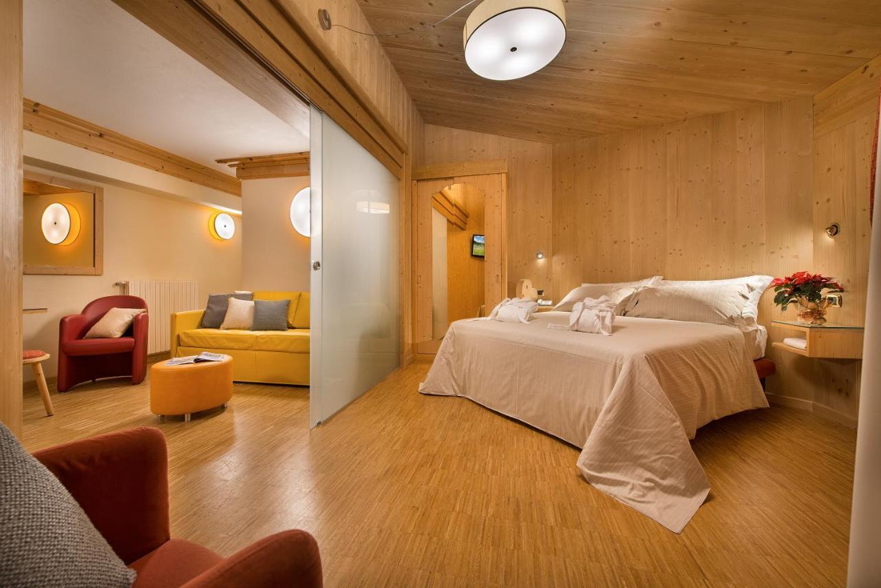 Hotel Baita Montana Ливиньо Экстерьер фото