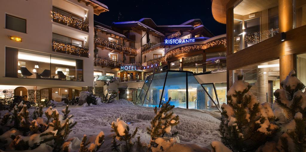 Hotel Baita Montana Ливиньо Экстерьер фото