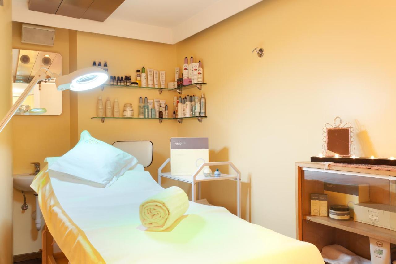 Hotel Baita Montana Ливиньо Экстерьер фото