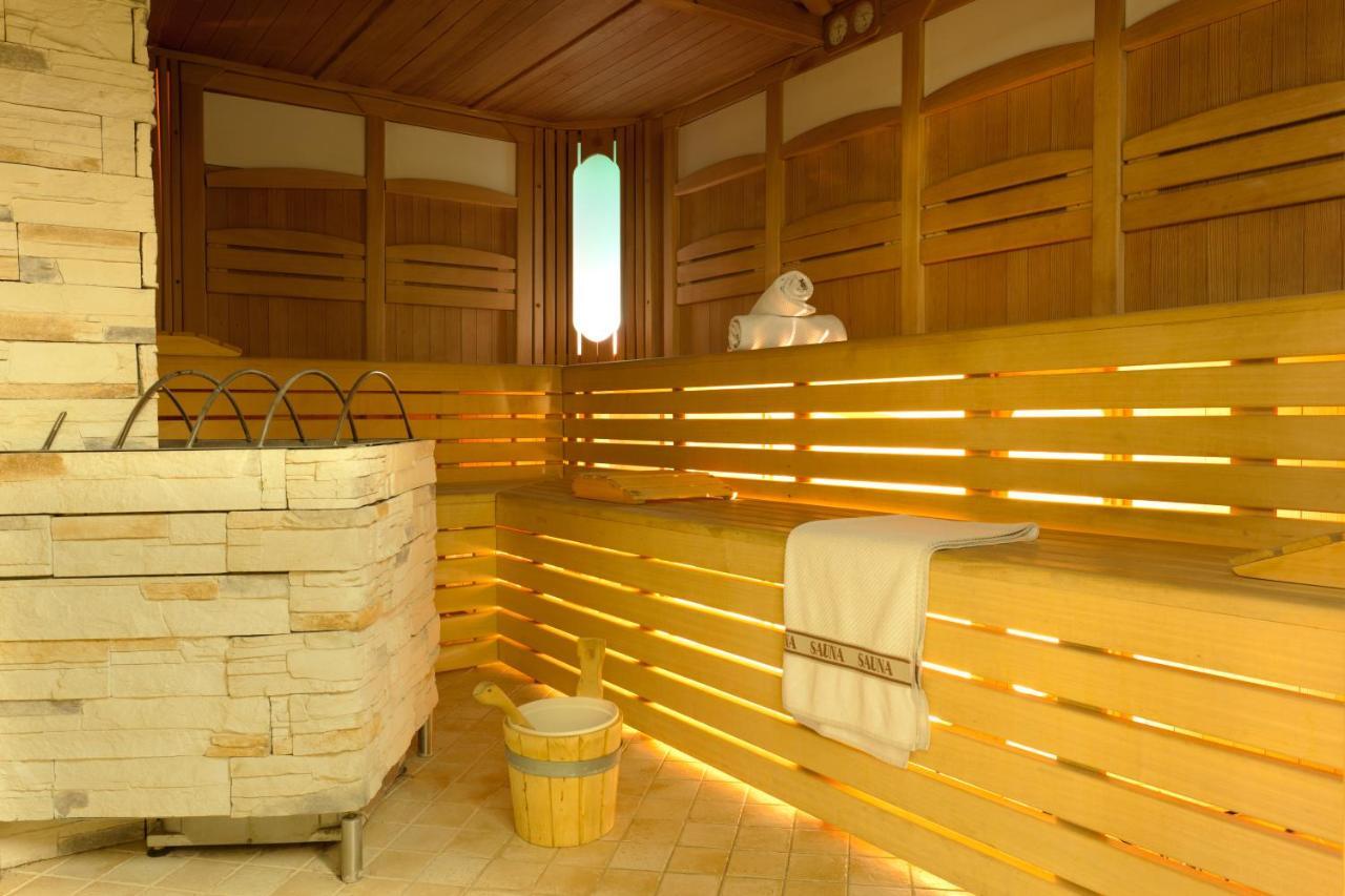 Hotel Baita Montana Ливиньо Экстерьер фото